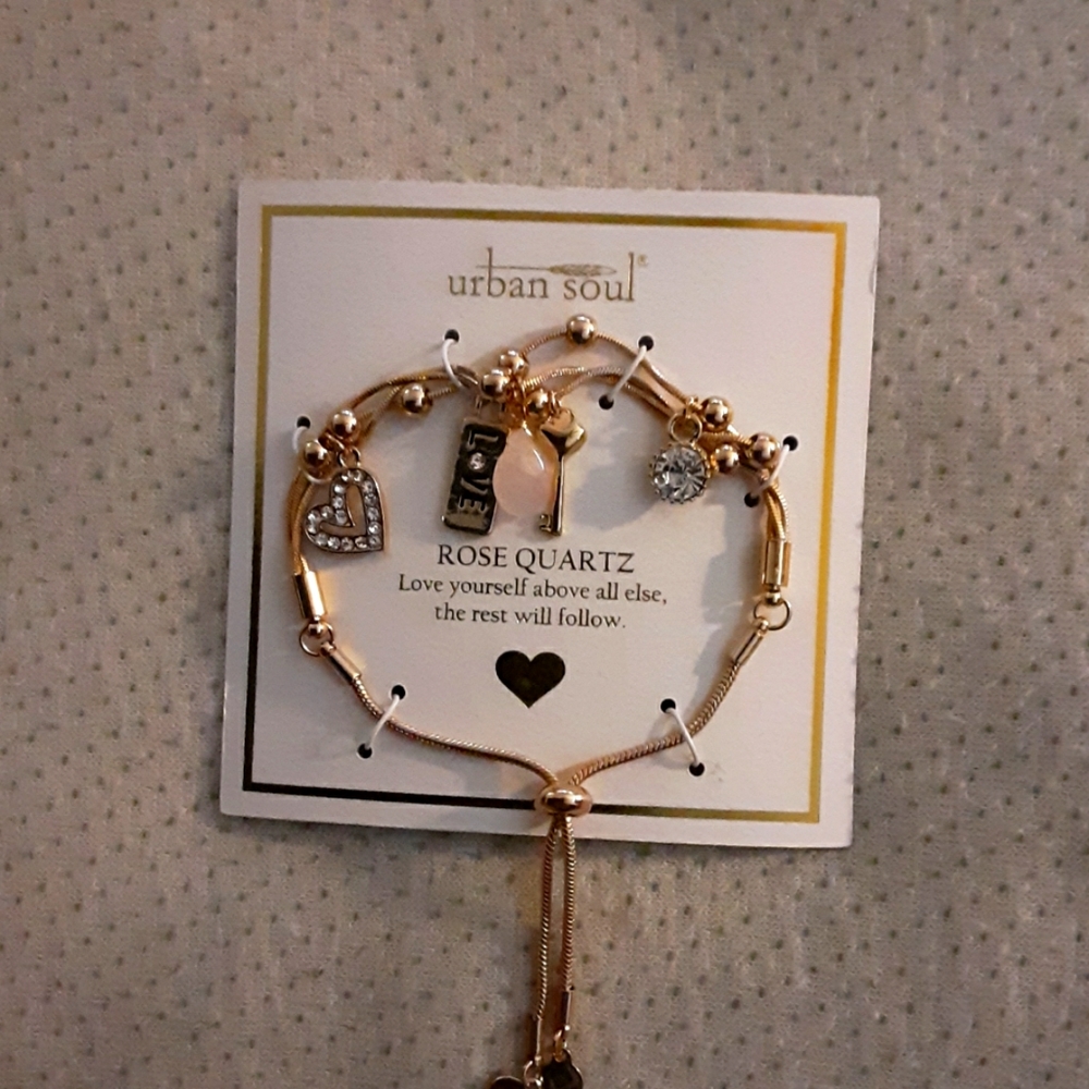Adjustable bracelet